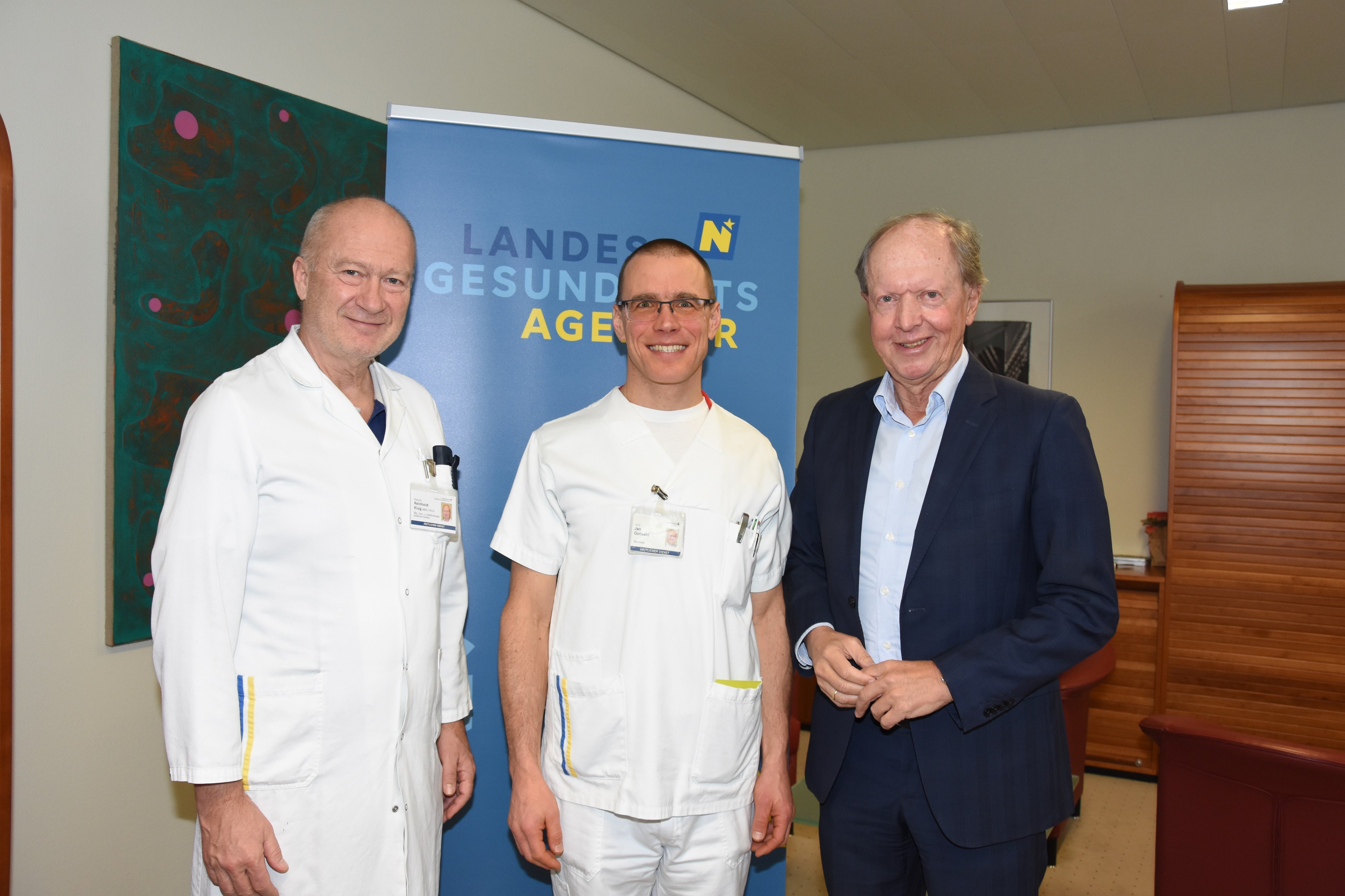 Gruppenfoto mit neuem Abteilungsleiter
